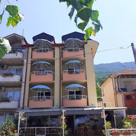 Apartmani Bakule Pestani Exterior photo