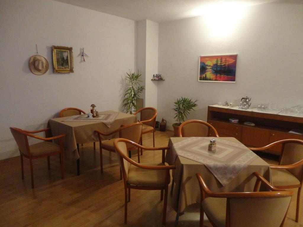 Apartmani Bakule Pestani Exterior photo
